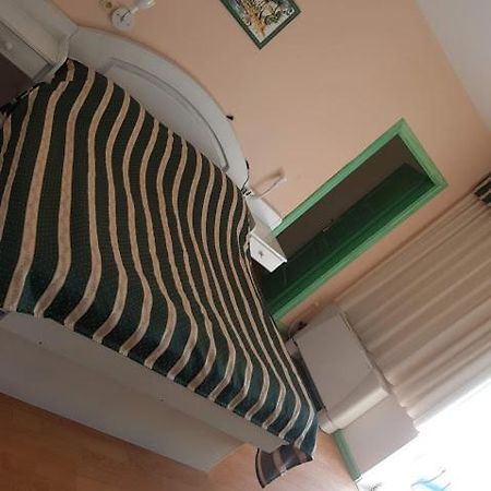 Pansion Dragica Apartment Rab Town Exterior photo