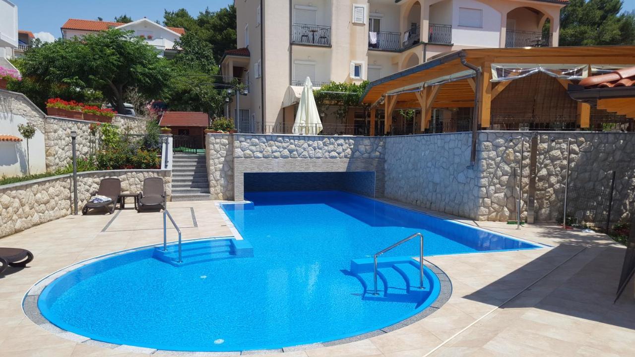 Pansion Dragica Apartment Rab Town Exterior photo